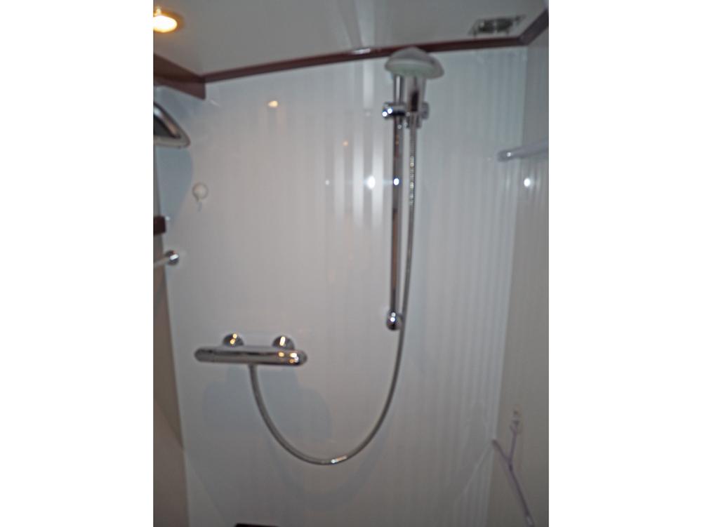 Fore ship, Accommodation